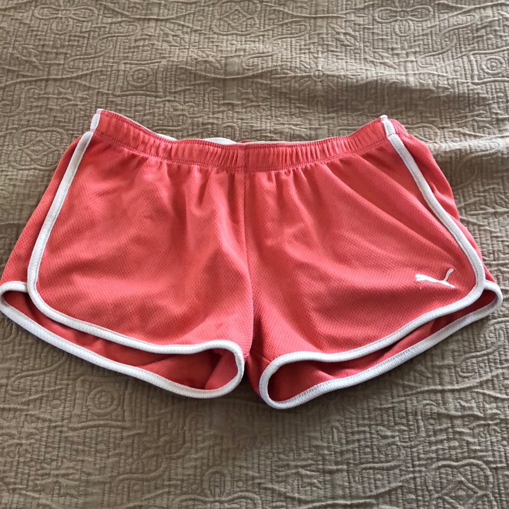 Kids medium pink puma shorts